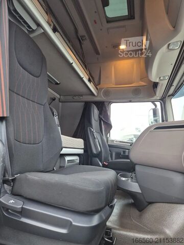 Standaard trekker DAF XF 480 FT SUPER SPACE CAB