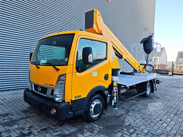 Підйомна платформа Nissan Cabstar 35.12 NT400 GSR E179T