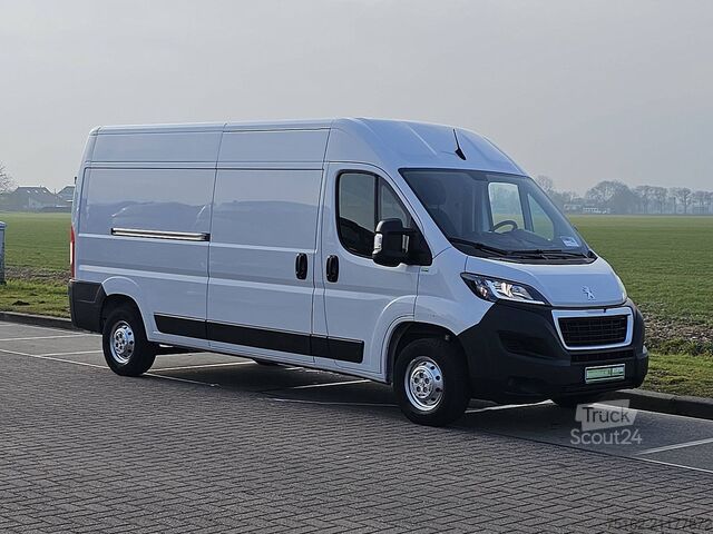 Korkeakattoinen farmari PEUGEOT BOXER 2.2 L3H2 Airco Navi