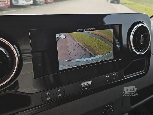 Maleta MERCEDES-BENZ SPRINTER 319 Bakwagen Laadklep!