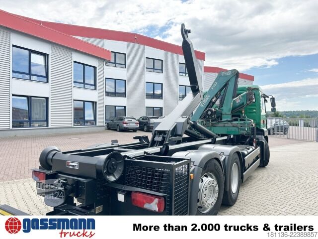 Haakarm vrachtwagen MAN TGA 26.480 6x4H-4 BL, HydroDrive, Lenk-/Lift, Kran