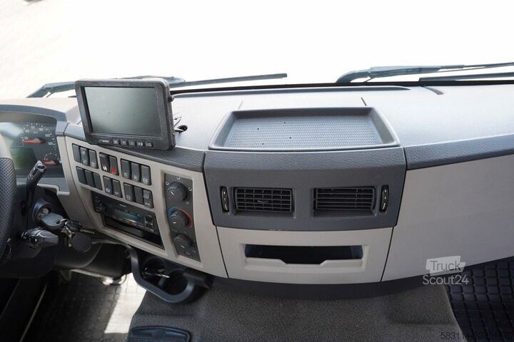 Рефрижераторний вантажівка VOLVO FE 280 / 4x2 / CH?ODNIA / CARRIER SUPRA 1250 MT