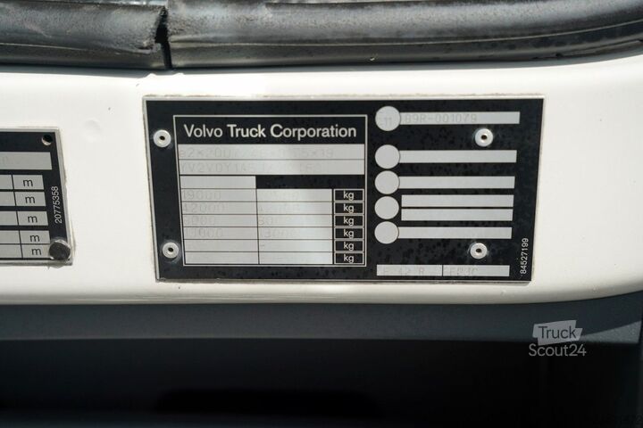 Рефрижераторний вантажівка VOLVO FE 280 / 4x2 / CH?ODNIA / CARRIER SUPRA 1250 MT