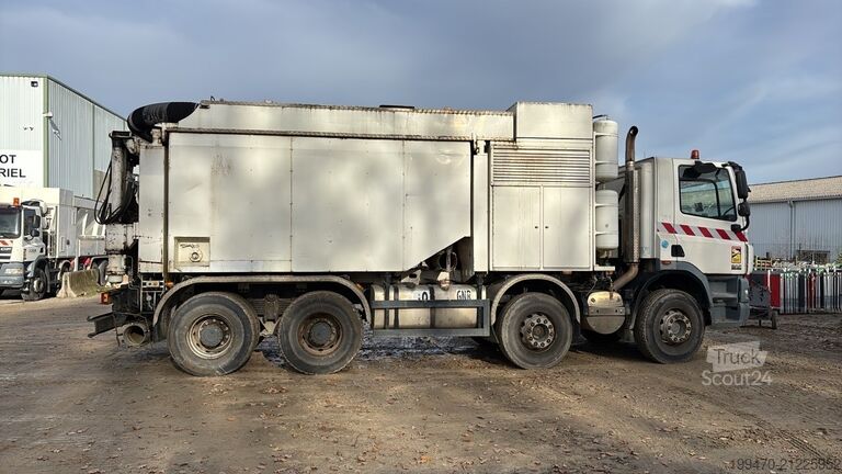 Sesalna bager DAF CF 84.460 RSP