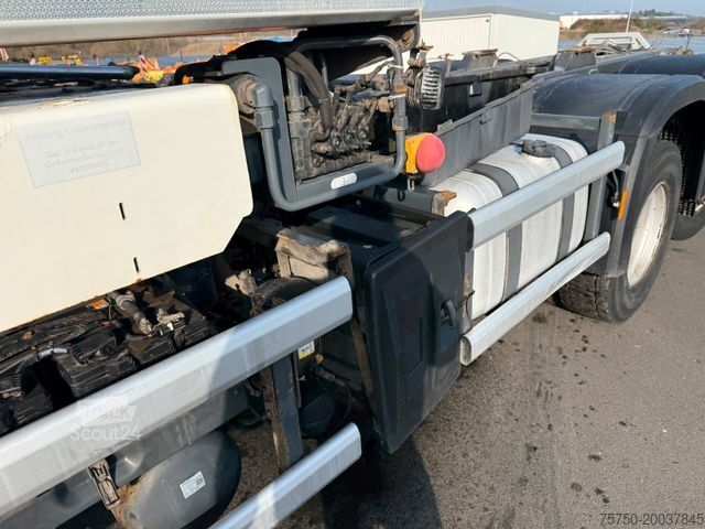Châssis de camion MERCEDES-BENZ Antos 2533 6x2 Fahrgestell