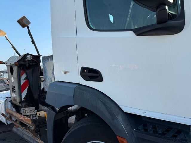 Châssis de camion MERCEDES-BENZ Antos 2533 6x2 Fahrgestell