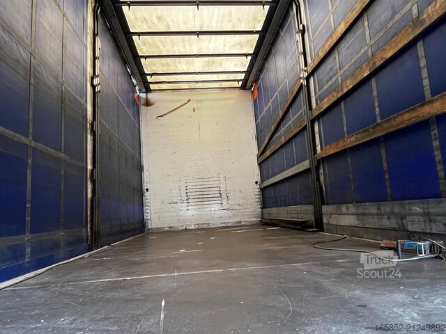 Yandan tenteli MAN TGL 8.220 Jumbo Gardine