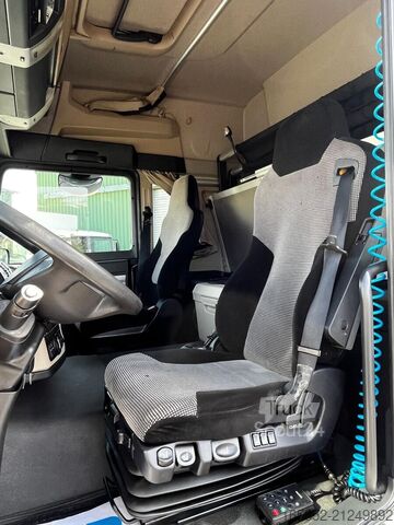 Yandan tenteli MAN TGL 8.220 Jumbo Gardine