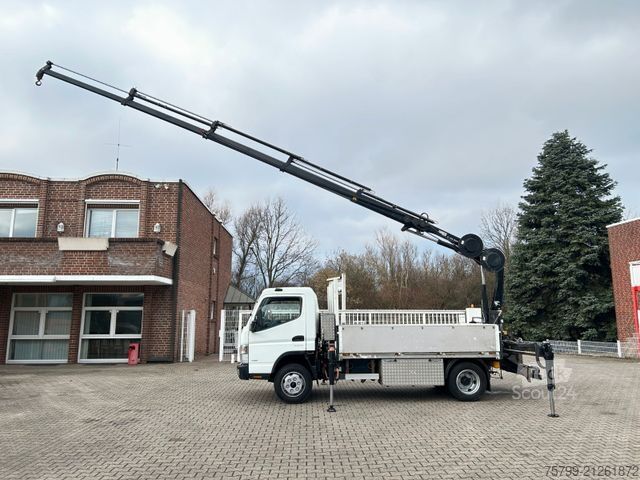 Truck-mounted crane van FUSO Canter 7C18 Pritsche + HIAB 066 Kran