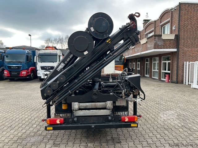 Truck-mounted crane van FUSO Canter 7C18 Pritsche + HIAB 066 Kran