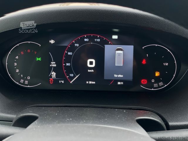 Camping-car ROADCAR R 600 | Viel Raum auf 6m* mit Klimaautomatik