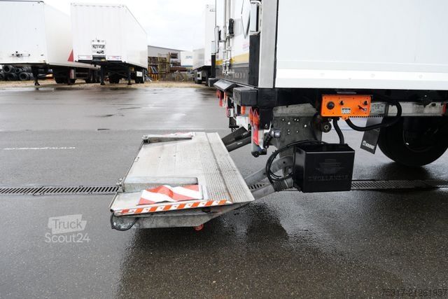 Hűtő félpótkocsi KRONE SZR 20 /CITY /TRIDEC LENK/ LBW 2000 kg/ SLXi200