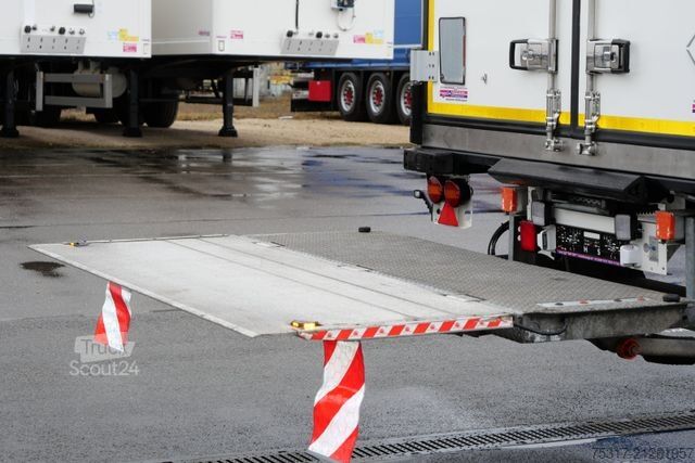 Hűtő félpótkocsi KRONE SZR 20 /CITY /TRIDEC LENK/ LBW 2000 kg/ SLXi200