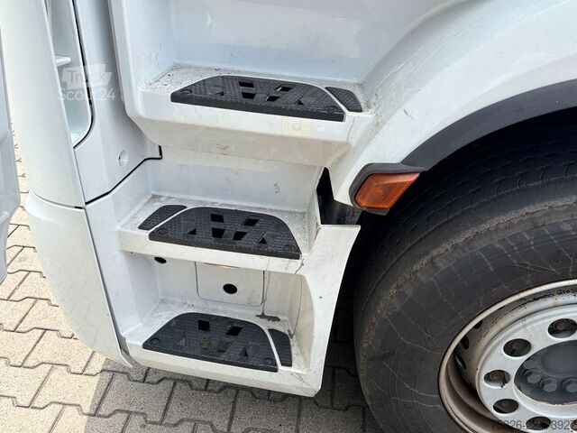 Veszélyes anyagokat szállító teherautó MERCEDES-BENZ 1845 LS 4x2, Bigspace, PTO, ADR, Retarder