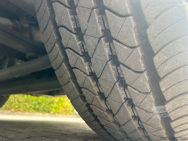 Šaldytuvas sunkvežimis DAF LF 290 FA 16 to. Monotemp. TK T1200, blau