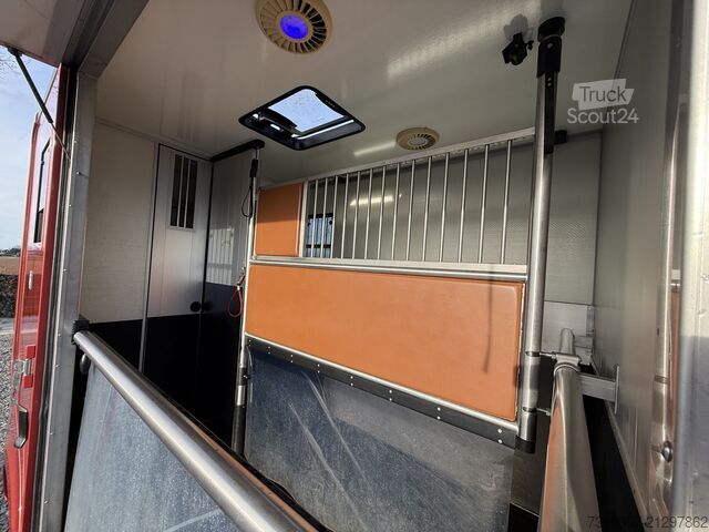 De vânzare: Remorcă pentru cai Renault Master unică și foarte luxoasă cu Roelofsen Renault Master PAARDENWAGEN | HORSETRUCK | ROELOFSEN | ...