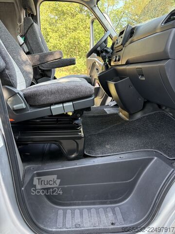 Dodávka Font Vendome Renault Master van xs