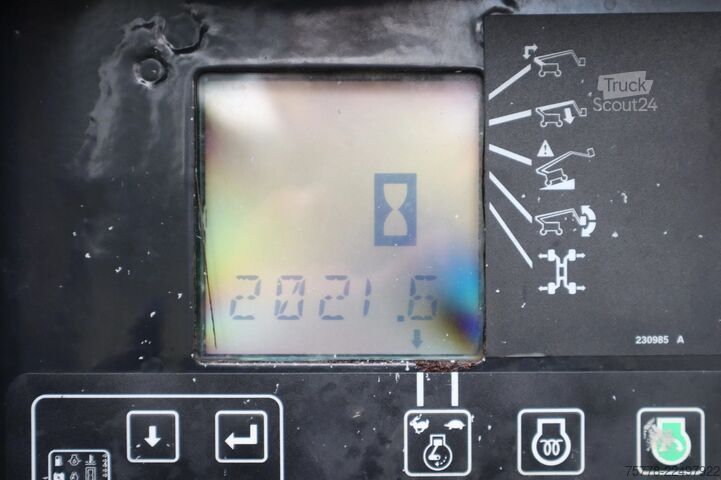 Шарнірно-телескопічна робоча платформа Genie ZX-135 /70 | 43 METER | 272 KG | LOW HOURS