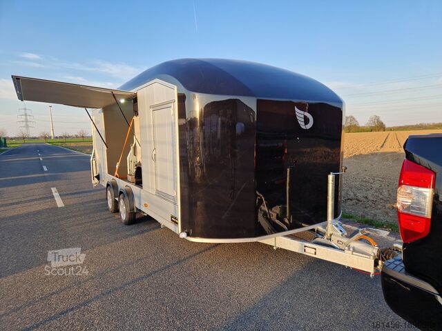 Kofferanhänger Debon C2000 geschlossener Fahrzeugtransport