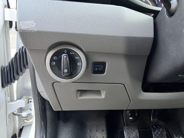 Kombi z wysokim dachem Volkswagen Transporter T6.1 2.0 TDI L2H1 150PK DC Airco Cr...