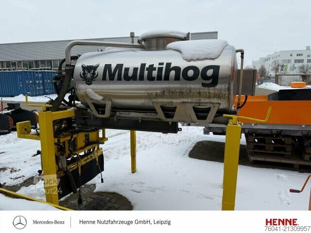 Machine agricole Multihog Enteisungssprühanlage