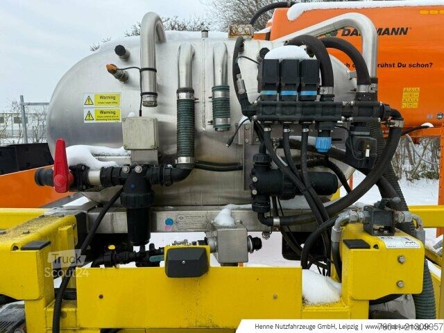 Machine agricole Multihog Enteisungssprühanlage