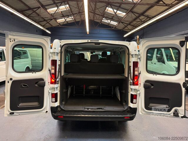 Minibussi RENAULT Trafic Style Life 8 Sitze Klima Tempomat LED