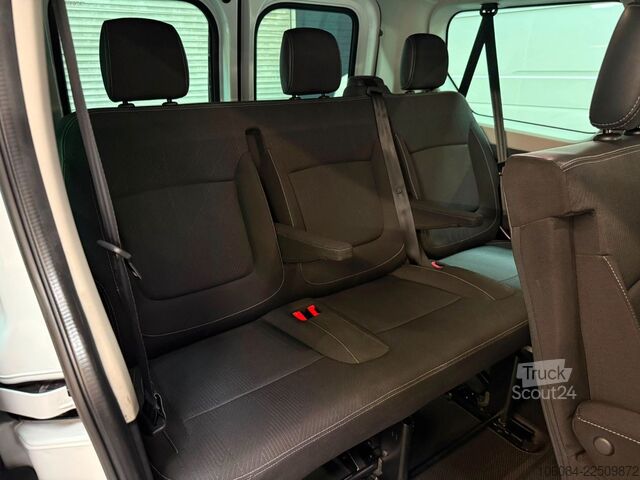 Minibussi RENAULT Trafic Style Life 8 Sitze Klima Tempomat LED