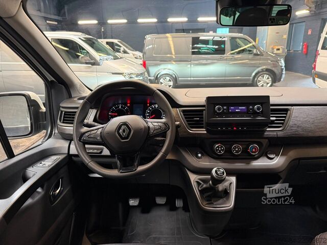 Minibussi RENAULT Trafic Style Life 8 Sitze Klima Tempomat LED