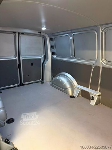 Dobozos furgon VW T6.1 Transporter Lang DSG LED KLIMA TEMPO 72TKM