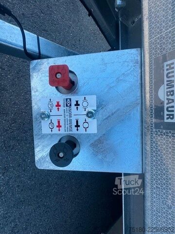 Remolque de plataforma baja HUMBAUR HS 105020 BS Baumaschinentransporter Tieflader