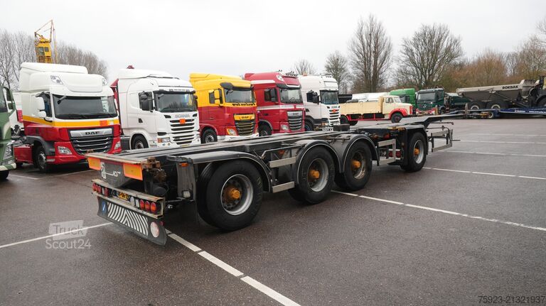 Container transportation Nooteboom Breaker container transport trailer