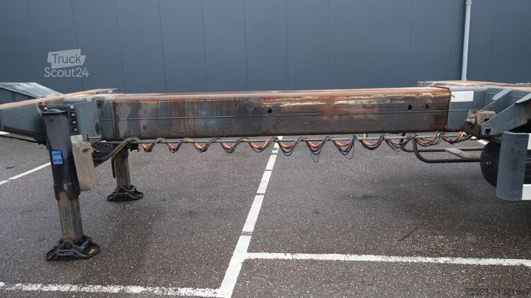 Transport kontenerowy D-tec Extendable container transport trailer