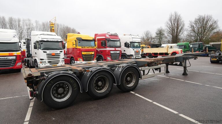 Transport kontenerowy D-tec Extendable container transport trailer