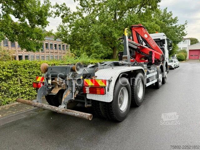 Koukkuvarsijärjestelmä Mercedes-Benz Actros 3241 8x4/Abrollkipper+Fassi F155/Euro5