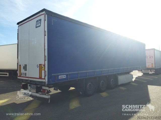 Semirimorchio con telone Schmitz Cargobull Semitrailer Curtainsider Standard