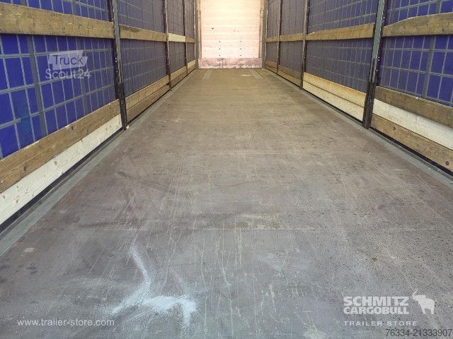 Semirimorchio con telone Schmitz Cargobull Semitrailer Curtainsider Standard
