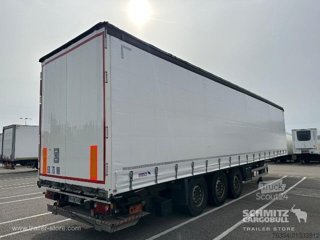 Semirimorchio con telone Schmitz Cargobull Semitrailer Curtainsider Standard Hayon