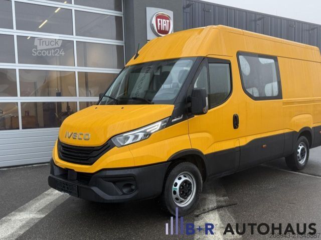 Furgão de teto alto IVECO Daily Kawa Doka 35S18HA8/P 6-Sitzer
