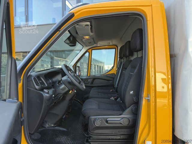 Transporter mit Pritsche & Plane IVECO Daily Pritsche mit Plane 35S18HA8/P