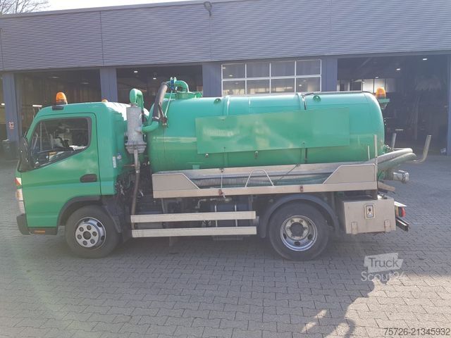 Vacuümtankwagen MITSUBISHI Fuso Canter, Saugwagen, Euro 6, neue Inspektion