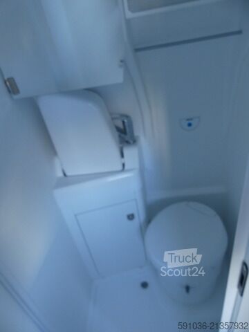 Campervan Volkswagen Crafter Grand California 600 4MOTION AUTOMATIK/SOLAR/HOCHBETT