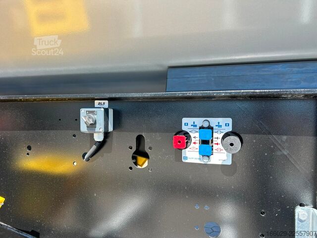 Semirimorchio ribaltabile REISCH 3-Achs Stahl Kipper Hardox 450 29m³ Alcoa Felgen