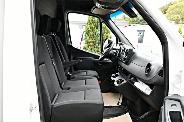 Dostavno vozilo s kesonom MERCEDES-BENZ Sprinter 316CDI Koffer Ladebordwand L3 RWD Autom