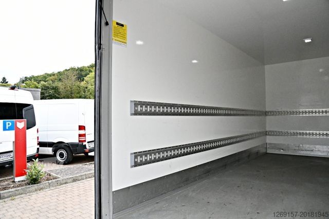 Dostavno vozilo s kesonom MERCEDES-BENZ Sprinter 316CDI Koffer Ladebordwand L3 RWD Autom