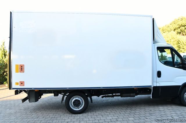 Dostavno vozilo s kesonom IVECO Daily Einzelkabine Koffer 35S160 Ladebordwand