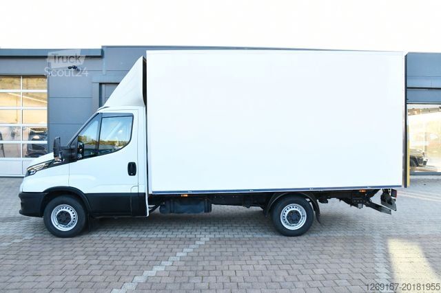 Dostavno vozilo s kesonom IVECO Daily Einzelkabine Koffer 35S160 Ladebordwand