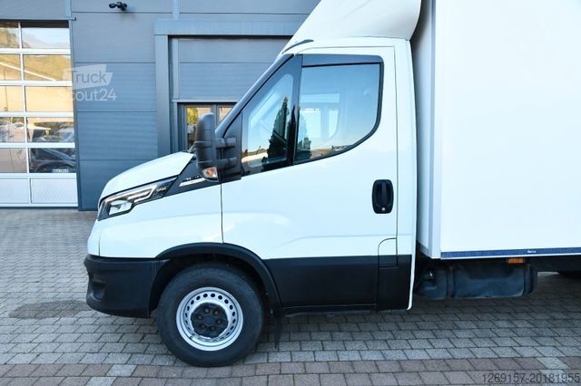 Dostavno vozilo s kesonom IVECO Daily Einzelkabine Koffer 35S160 Ladebordwand