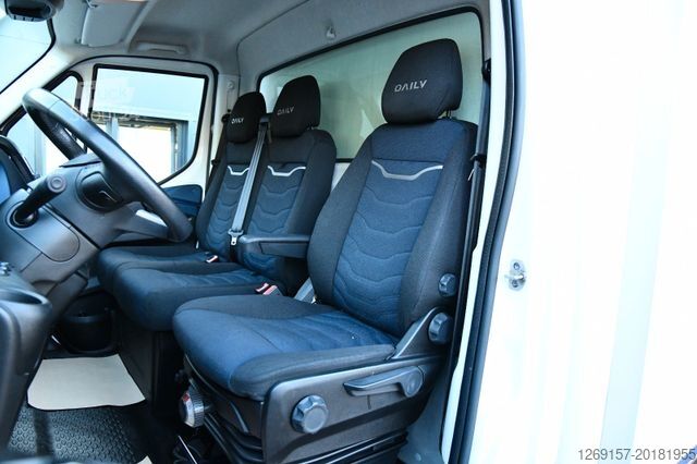 Dostavno vozilo s kesonom IVECO Daily Einzelkabine Koffer 35S160 Ladebordwand
