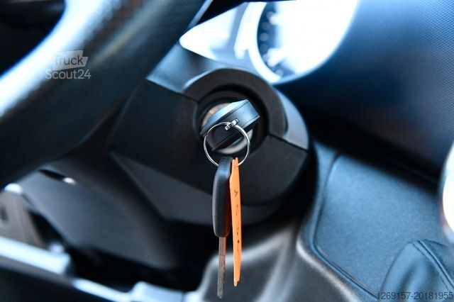Dostavno vozilo s kesonom IVECO Daily Einzelkabine Koffer 35S160 Ladebordwand